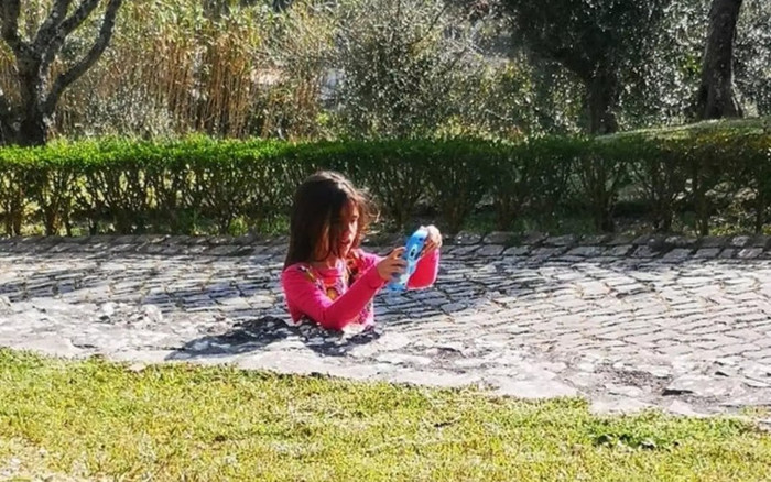 Bức ảnh đánh lừa thị giác khiến dân mạng xôn xao, bất lực tìm lời giải thích Ảnh 2