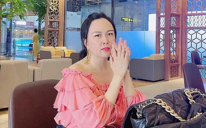 Phượng Chanel được khen khi mặc lại áo từ 3 năm trước, mix cao tay hơn một bậc Ảnh 2