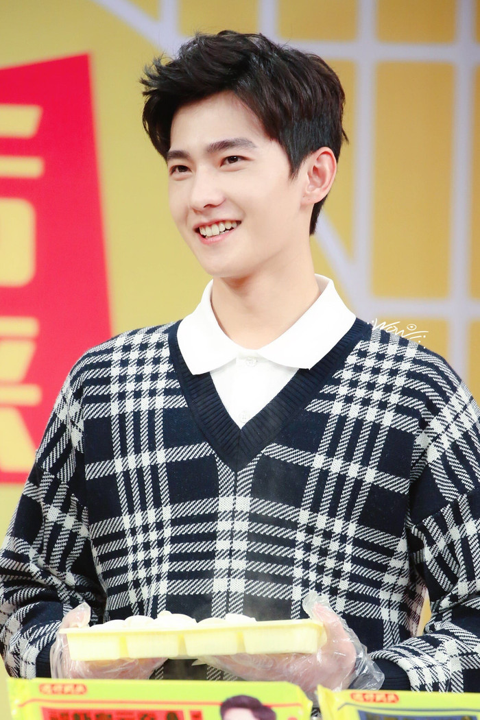 BXH tứ đại mỹ nam Cbiz gây tranh cãi: Dương Dương dẫn đầu, Tiêu Chiến có mặt nhưng Vương Nhất Bác mất tăm Ảnh 3