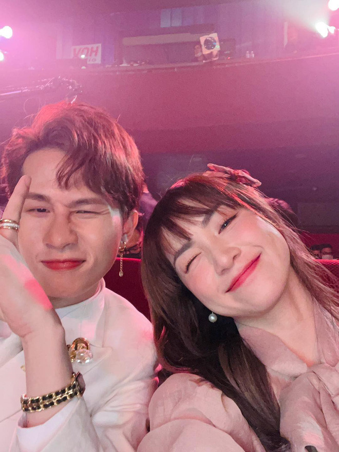 Jack gây chú ý với hành động đặc biệt dành cho đàn chị Hòa Minzy.