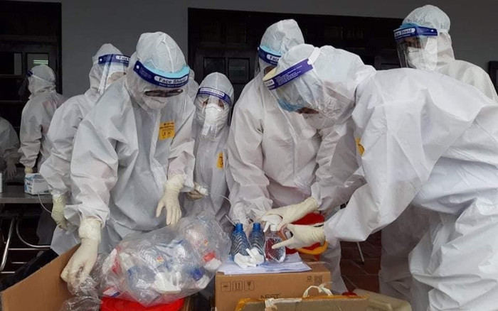 Bắc Giang: Ra quân triển khai test nhanh tại 3 điểm dịch Covid-19 'nóng' nhất Ảnh 2