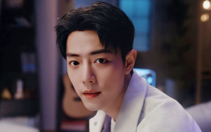 Hot quá cũng không tốt: Tiêu Chiến yêu cầu fan không gửi hoa ủng hộ cho mình để tránh gây rắc rối Ảnh 2