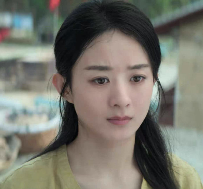 Triệu Lệ Dĩnh xuất hiện với ánh mắt thất thần, khuôn mặt hốc hác trong bộ phim đầu tiên sau khi ly hôn Ảnh 11