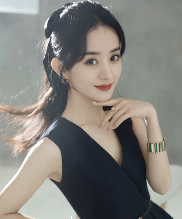 Triệu Lệ Dĩnh xuất hiện với ánh mắt thất thần, khuôn mặt hốc hác trong bộ phim đầu tiên sau khi ly hôn Ảnh 18