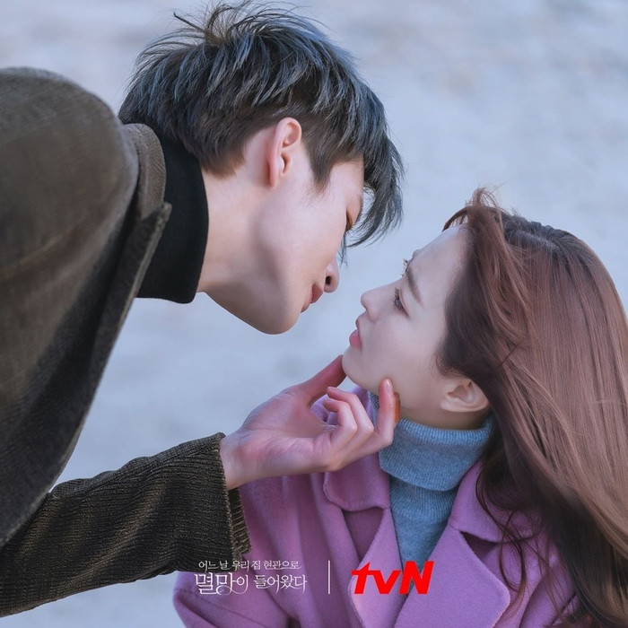3 cảnh phim trong 'Doom at Your Service' minh chứng Park Bo Young tìm đường vào trái tim của Seo In Guk Ảnh 8