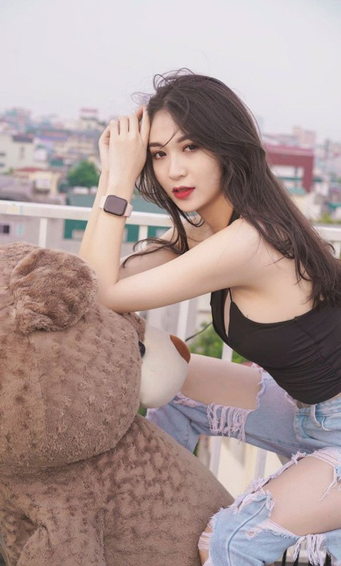 Thư Vũ sở hữu nhan sắc khá ấn tượng