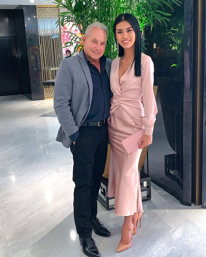 Vừa chia tay Cổ Ngân, tỷ phú người Mỹ đã được hàng loạt gái Việt tán tỉnh Ảnh 5