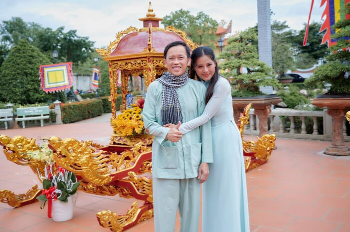 Nam Thư xóa bài đăng bênh vực NS Hoài Linh vì sợ 'tai bay vạ gió'? Ảnh 1