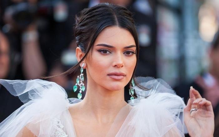 Bí quyết làm đẹp chẳng giống ai của dàn mỹ nhân Hollywood Ảnh 2