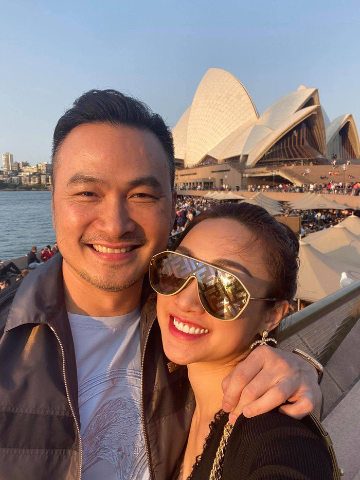 Chi Bảo hạnh phúc bên người vợ thứ 3