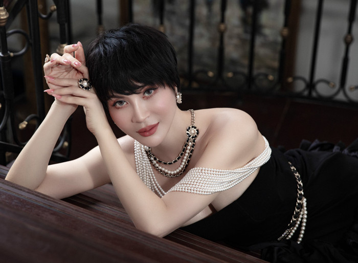 Những 'bóng hồng màn ảnh' của Chi Bảo: Người vụt sáng thành ngọc nữ, người lui lại phía sau ánh hào quang Ảnh 11