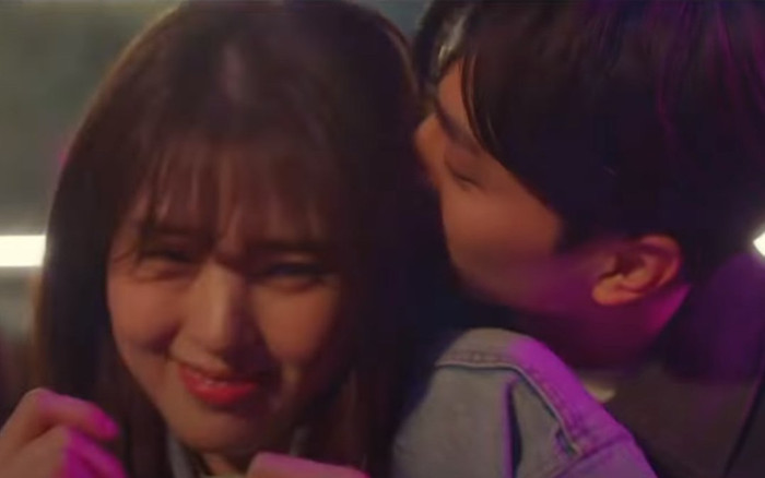 'Tiểu tam' Han So Hee thích thú khi được 'trai hư' Song Kang tán tỉnh trong teaser phim 'Nevertheless' Ảnh 2