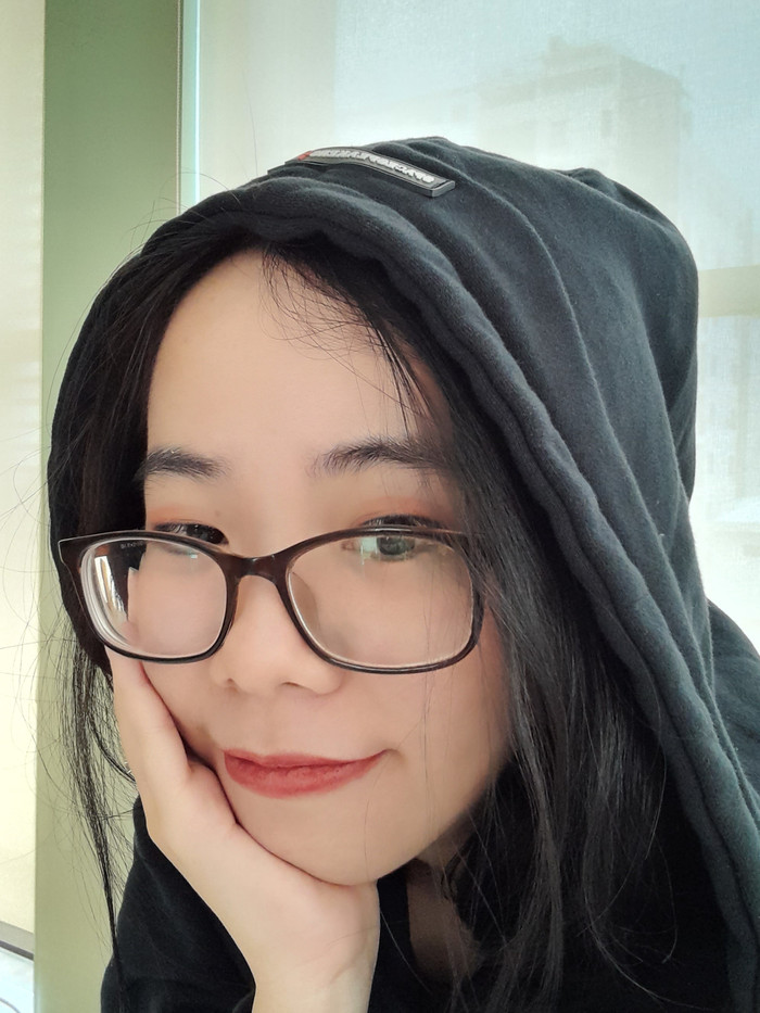 Ống kính selfie trên Galaxy M12 tích hợp chế độ Smart Beauty tự động làm đẹp làn da. Bạn có thể tuỳ chỉnh mức độ làm đẹp phù hợp với khuôn mặt và ý thích của mình.