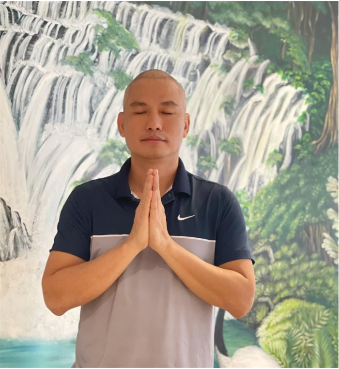 Đột ngột 'xuống tóc', chồng Hoa hậu Jennifer Phạm khiến dân mạng xuýt xoa trước lí do Ảnh 3