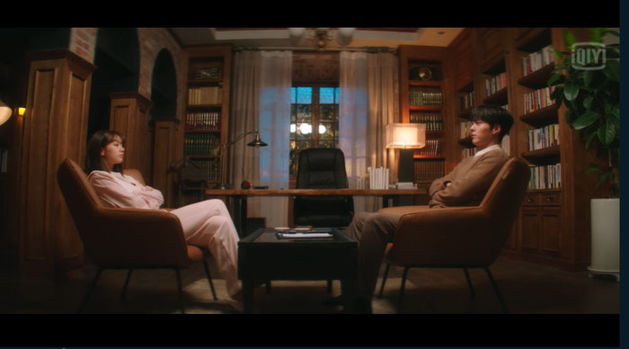 Sau sự việc đó Shin Woo Yeo làm hợp đồng bắt cô cai rượu và gà rán để bảo vệ ngọc