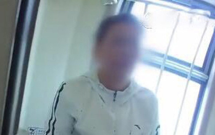 Người phụ nữ vào nhà vệ sinh 1 tiếng không ra, cảnh sát phá cửa xông vào vì phát hiện điều này Ảnh 2