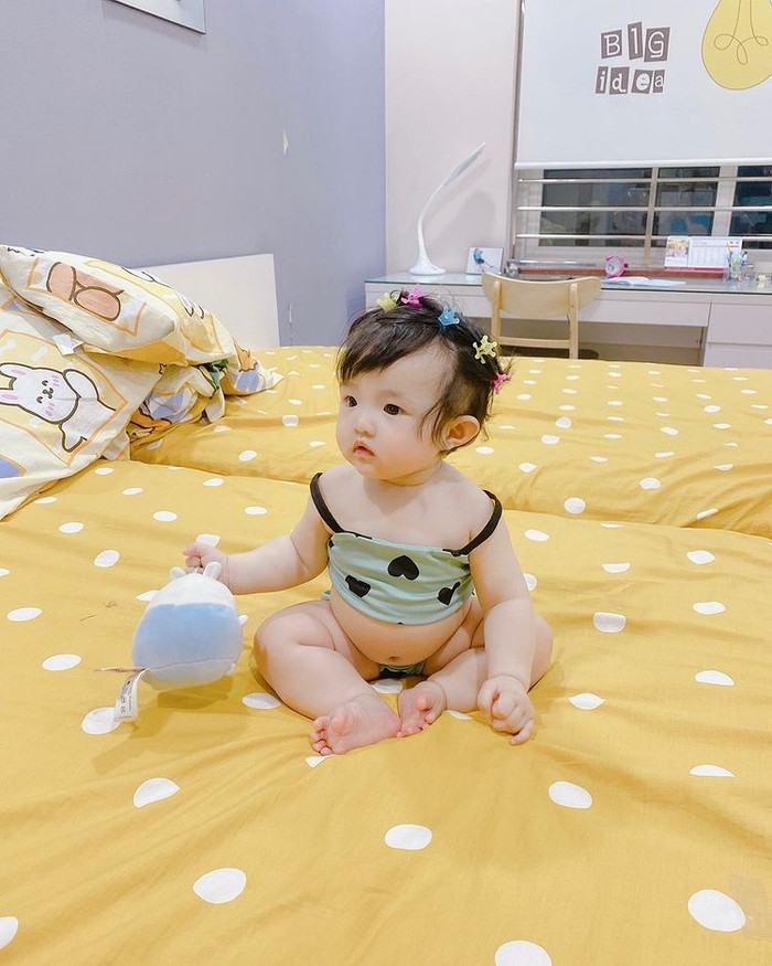 Con gái Đông Nhi mặc jumpsuit quây ngực, nhưng sự thật lại làm nhiều người... ngã ngửa Ảnh 6