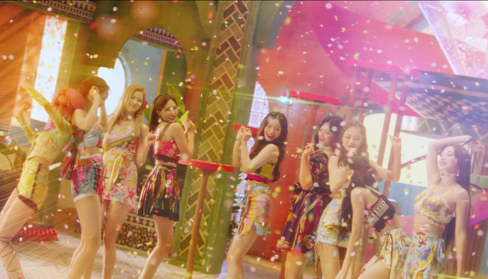 Twice hứa hẹn sẽ đốt cháy mùa hè với sản phẩm âm nhạc mới