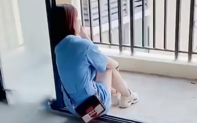 Vợ ngồi lặng lẽ khóc trong căn nhà mới mua, khi nghe câu chuyện ai cũng chúc mừng người chồng Ảnh 2