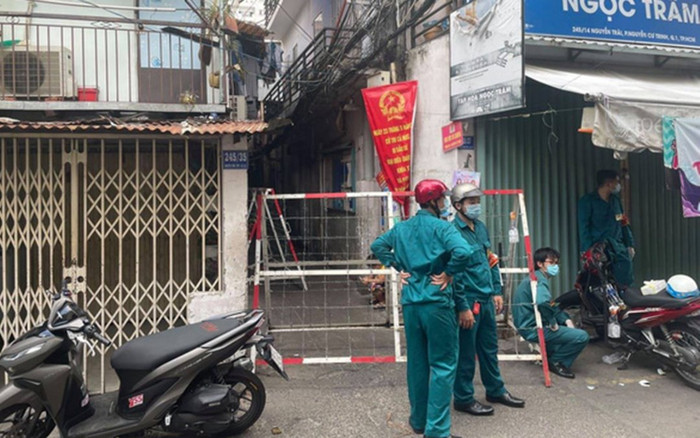 TP HCM: Khu Mả Lạng tiếp tục bị phong tỏa sau khi phát hiện ca dương tính SARS-CoV-2 mới Ảnh 2