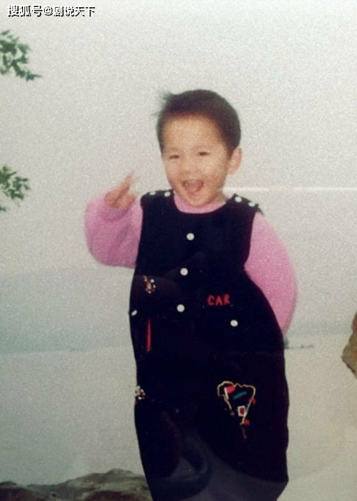 Dương Dương luôn xuất hiện với nụ cười tỏa nắng