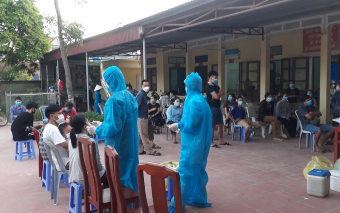 Thầy giáo ở Bắc Giang nhắn vợ y tá tại tâm dịch: 'Đừng khóc nhé! Nước mắt chỉ dành cho ngày chiến thắng' Ảnh 2