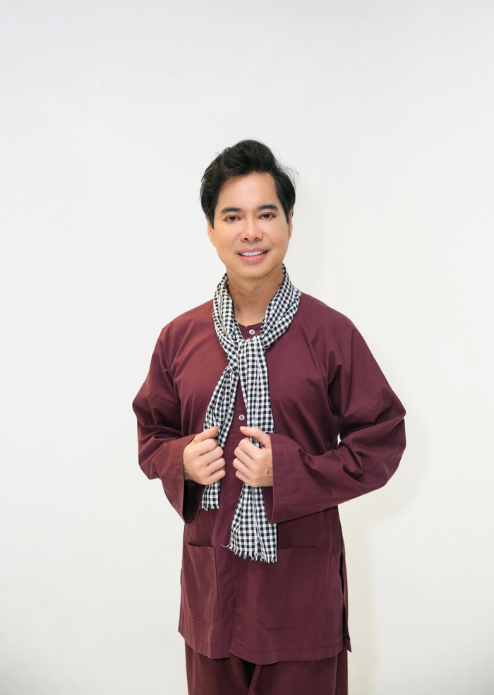 Trong lần này, Ngọc Sơn không lựa chọn thể loại nhạc tâm sự nhẹ nhàng mà chuyển sang giai đoạn vui tươi, tiết tấu sôi động.