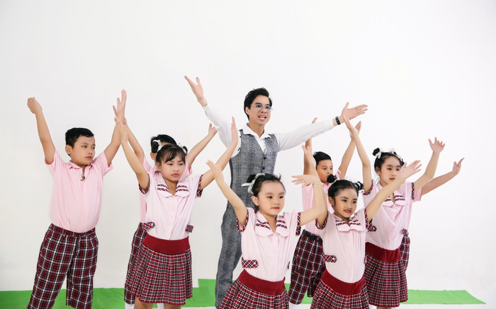 Ngọc Sơn muốn truyền tải thông điệp về tình cảm gia đình, tình phụ tử thiêng liêng cao quý đến cho những người trẻ đang hối hả với guồng quay cuộc sống.