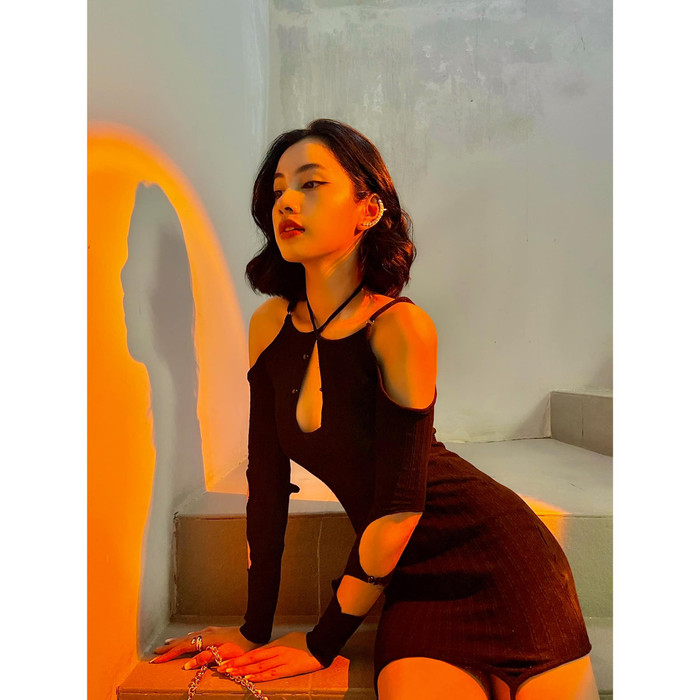 'Tình trẻ chồng cũ Lệ Quyên' táo bạo khoe vòng 3 căng đét: 'Thả thính' kiểu này bảo sao Đức Huy không mê! Ảnh 5