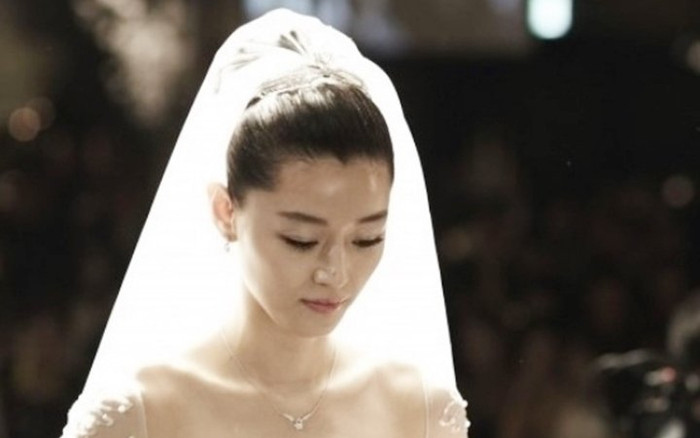 Nhìn lại màn cầu hôn và đám cưới quy tụ dàn sao khủng của Jeon Ji Hyun trước tin ly hôn Ảnh 2