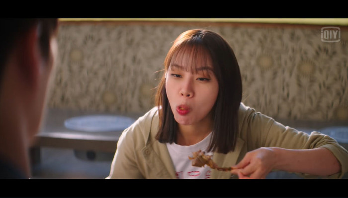 'Bạn cùng phòng của tôi là Gumiho':Kang Ji Yong dạy Lee Hyeri né thính 'tham ăn và mặc chiếc áo nhàu nát' Ảnh 11