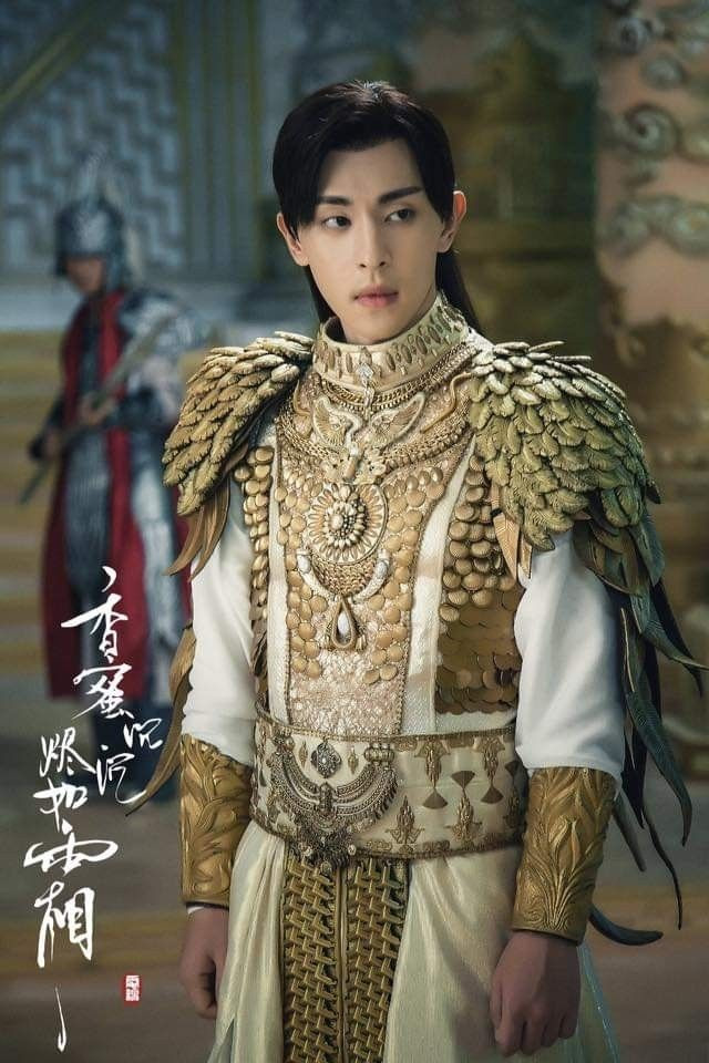 Dù may mắn hơn Nhuận Ngọc nhưng trong Hương mật tựa khói sương, nhân vật Húc Phượng của Đặng Luân cũng chịu đau khổ không ít.