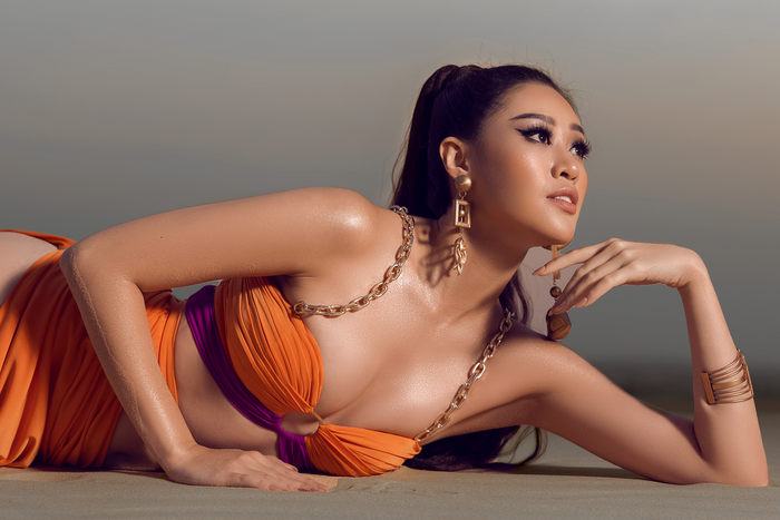 Ăn mừng fanpage đạt 2 triệu người theo dõi, Hoa hậu Khánh Vân đãi fan Miss Universe với bộ ảnh 'nóng hổi' Ảnh 1