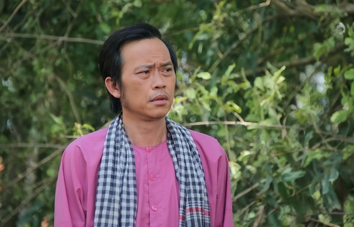 Việc chậm giải ngần gần 14 tỷ đồng tiền từ thiện khiến nghệ sĩ Hoài Linh trở thành tâm điểm hứng vô vàn phản ứng từ dư luận trong thời gian qua. (Ảnh: Internet)