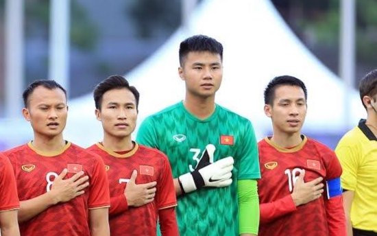 Việt Nam gặp Indonesia: Ông Park chọn Văn Toản hay Tấn Trường thay Văn Lâm? Ảnh 2