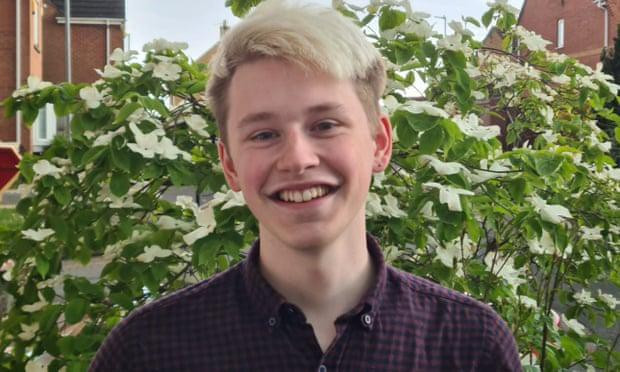 Anh Alastair Fraser-Urquhart, tình nguyện viên cuộc thử nghiệm trên người