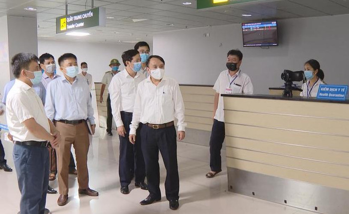Ban chỉ đạo Phòng chống dịch COVID-19 tỉnh kiểm tra công tác phòng, chống dịch tại sân bay Vinh