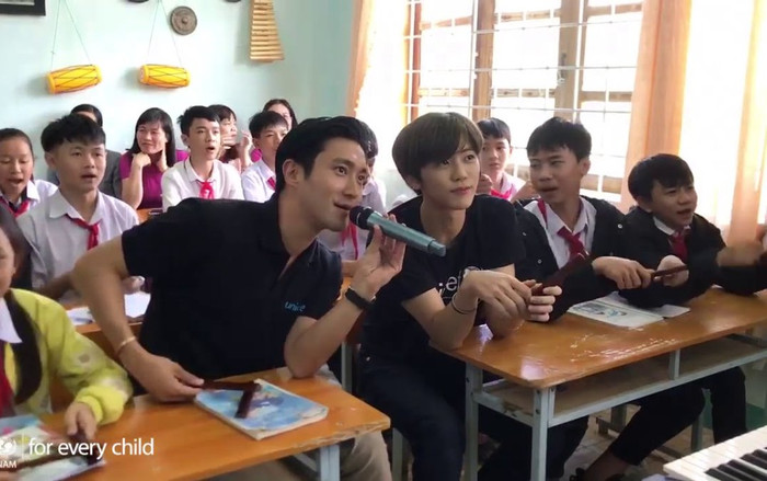 Clip: Siwon và 'Minh Kontum' hát Hò Ba Lý bất ngờ được chia sẻ với tốc độ chóng mặt Ảnh 2