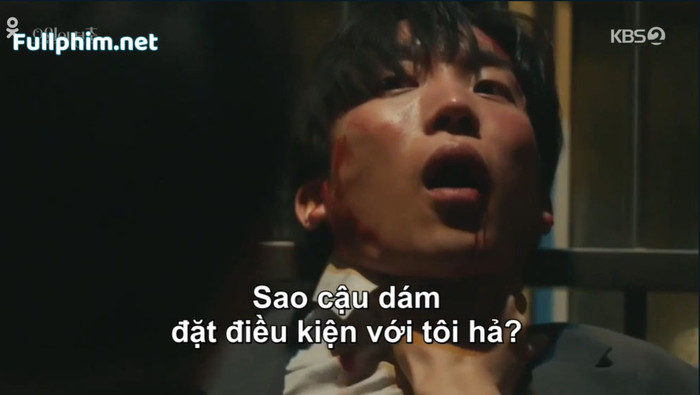 Soo Chan không may bị bắt và tra tấn dã man