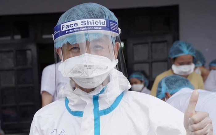 Tham gia chống dịch tại Bắc Giang, thầy giáo không quên giới thiệu đang 'F.A' khiến hội chị em thích thú Ảnh 2