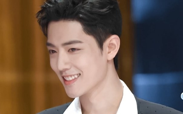 Độ hot Tiêu Chiến chưa bao giờ là dạng vừa đâu: Vừa mới xuất hiện đã leo lên No.3 top trending thế giới Ảnh 2