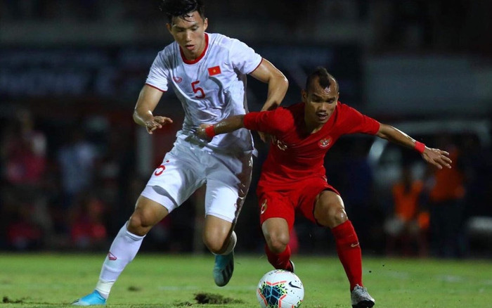 CĐV Indonesia 'tấn công' Đoàn Văn Hậu trên Instagram Ảnh 2