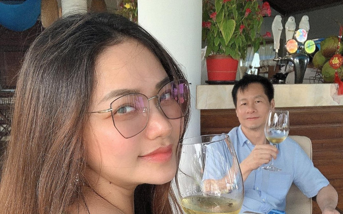 Chồng đại gia của Phan Như Thảo 'than thở' bị vợ theo dõi từng giờ từng phút Ảnh 2