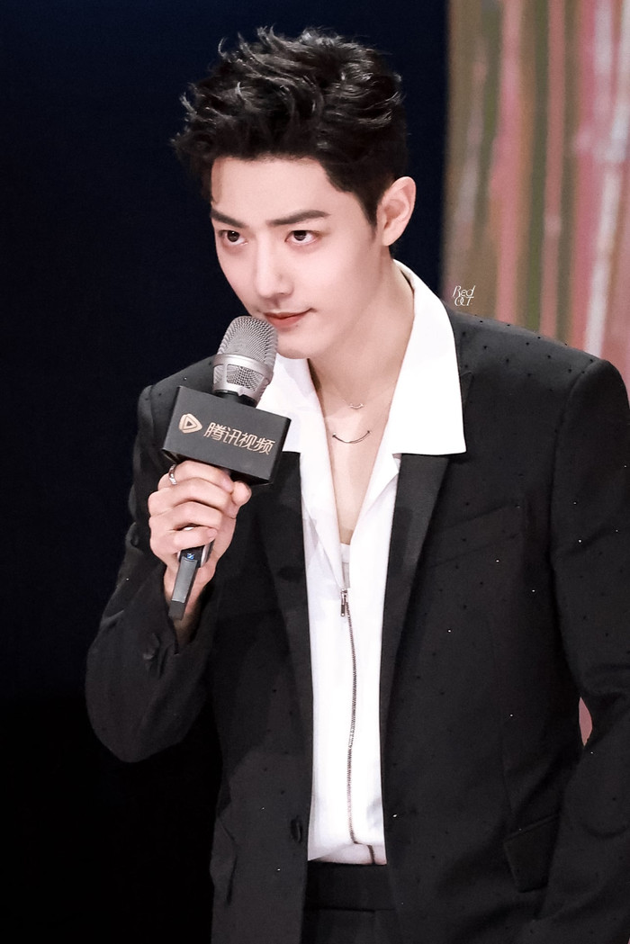 Trước sức ép tấn công của fan Tiêu Chiến, Hàn Bội Tuyền chỉ làm MC được 5 phút rồi 'bay màu' mất tăm Ảnh 8