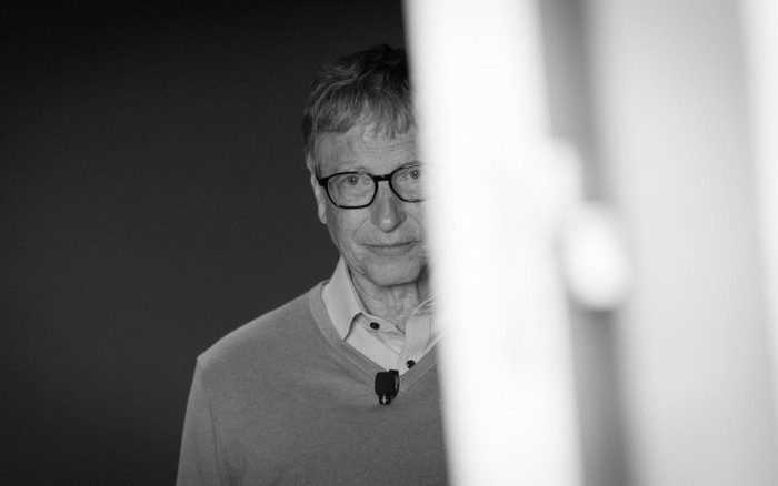 Bill Gates bị tố 'đi làm bằng xe Mercedes, hẹn hò bằng siêu xe Porsche' Ảnh 2