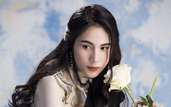 Bị nhắc nhở hãy làm từ thiện rõ ràng, Thuỷ Tiên 'đáp trả chất lừ' Ảnh 2