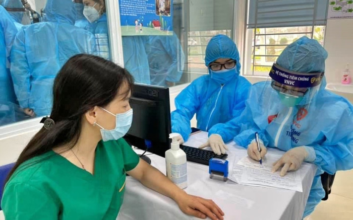 Hà Nội: Thu hồi văn bản 'kinh phí tiêm vắc xin sẽ do người dân tự chi trả' Ảnh 2