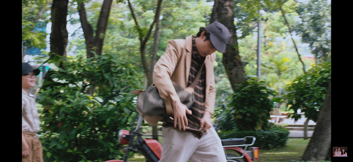 Tập 1 'Bí mật 69': Huy Khánh hết bị Mạc Văn Khoa đánh bầm dập lại cãi nhau chí chóe với Cao Thái Hà Ảnh 16