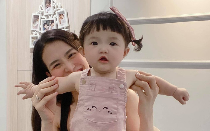 Tiểu ái nữ Winnie và Đông Nhi 'song kiếm hợp bích' tái hiện phân cảnh huyền thoại tình yêu Titanic Ảnh 2