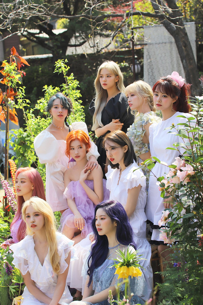 Lột xác ngoại hình cho màn comeback của nhóm, Jeongyeon (Twice) giảm 8kg gây sốc cư dân mạng Ảnh 5